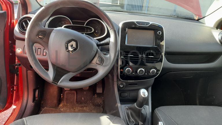 Renault Clio Dynamique S 1.5 DCi · Ano 2015