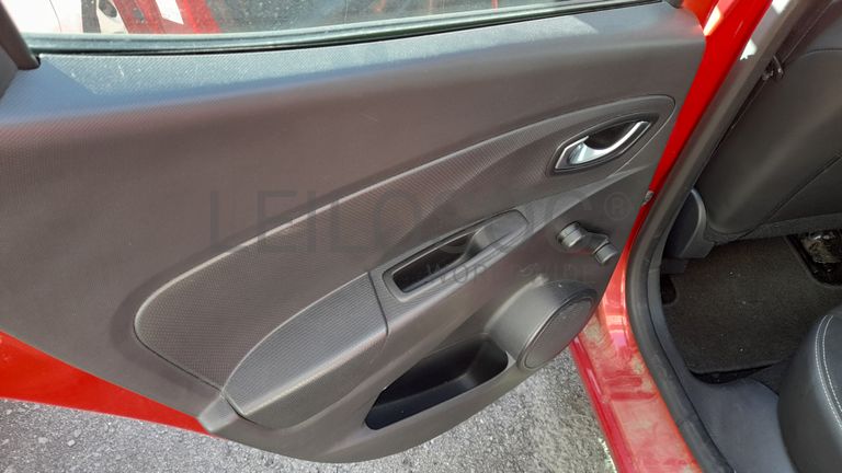 Renault Clio Dynamique S 1.5 DCi · Ano 2015