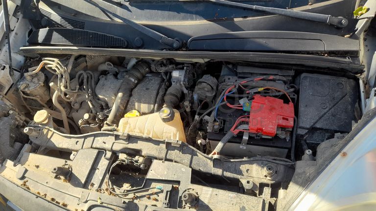 Renault Kangoo Maxi Business 1.5 DCi · Ano 2015