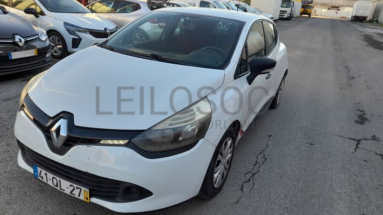Renault Clio Societé Van 1.5 DCi · Ano 2015