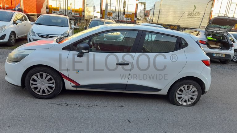 Renault Clio Societé Van 1.5 DCi · Ano 2015