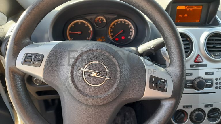 Opel Corsa Van 1.3 CDTi · Ano 2014