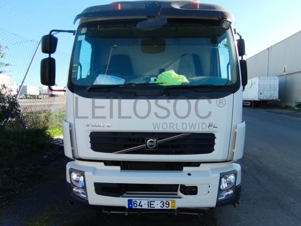 Camião Volvo FLL15 · Ano 2009