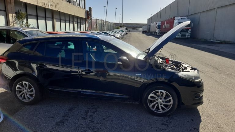 Renault Megane Sport Tourer 1.5 DCi · Ano 2015