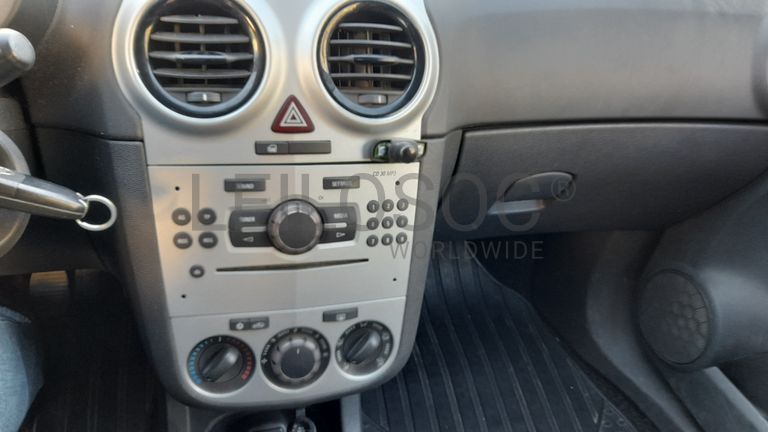 Opel Corsa Van 1.3 CDTi · Ano 2013