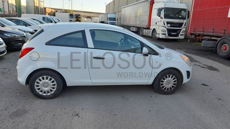 Opel Corsa Van 1.3 CDTi · Ano 2013