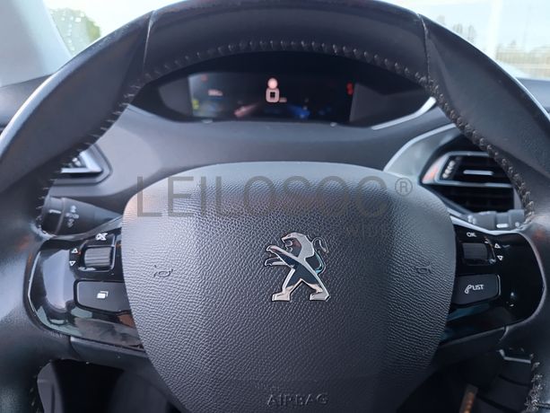 Peugeot 308 1.5 BlueHdi · Ano 2020