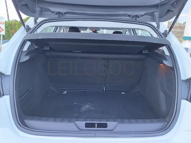 Peugeot 308 1.5 BlueHdi · Ano 2020