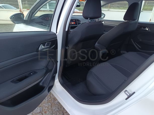 Peugeot 308 1.5 BlueHdi · Ano 2020