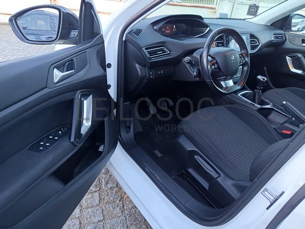 Peugeot 308 1.5 BlueHdi · Ano 2020