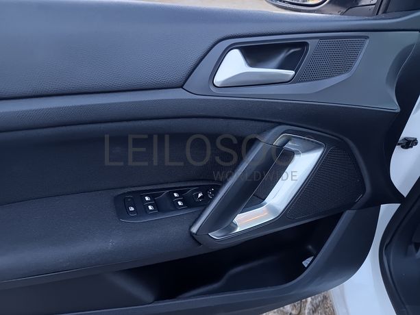 Peugeot 308 1.5 BlueHdi · Ano 2020