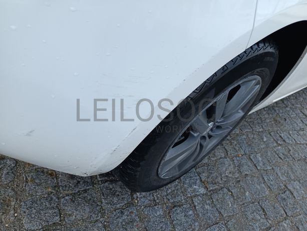 Peugeot 308 1.5 BlueHdi · Ano 2020