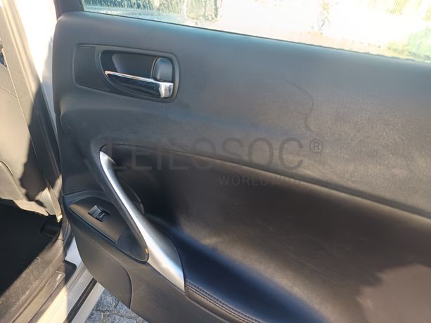 Lexus IS 220D · Ano 2006