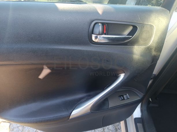 Lexus IS 220D · Ano 2006