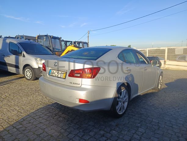 Lexus IS 220D · Ano 2006