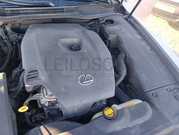 Lexus IS 220D · Ano 2006