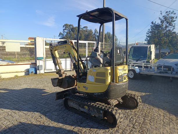 Mini Giratória Yanmar VIO 17 · Ano 2019