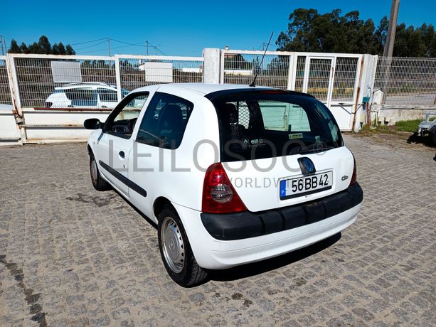 Renault Clio · Ano 2005