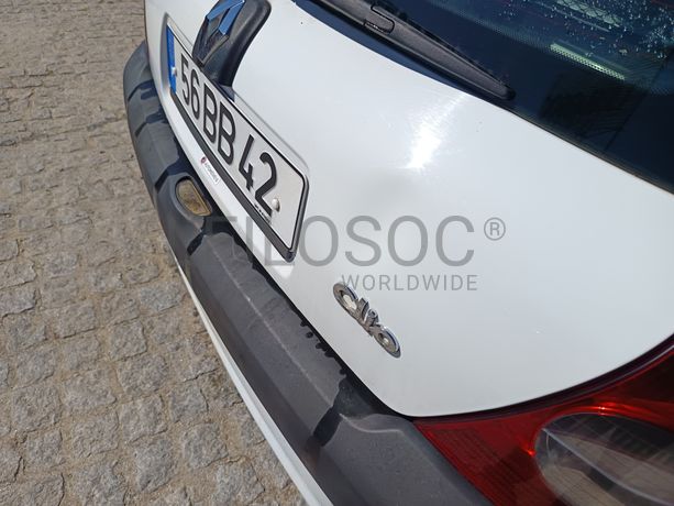 Renault Clio · Ano 2005