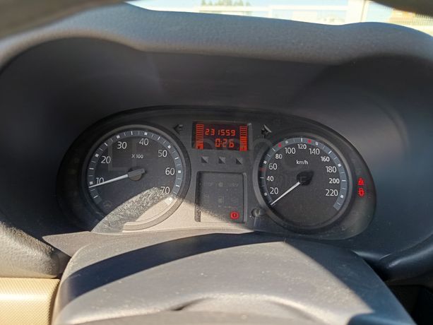 Renault Clio · Ano 2005