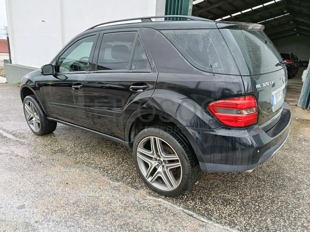 Mercedes-Benz ML 320 · Ano 2006