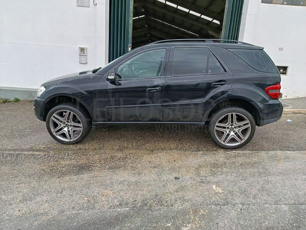 Mercedes-Benz ML 320 · Ano 2006