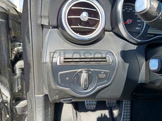 Mercedes-Benz C180 · Ano 2017