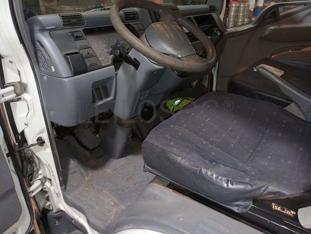 Mitsubishi Fuso 3S13 · Ano 2005