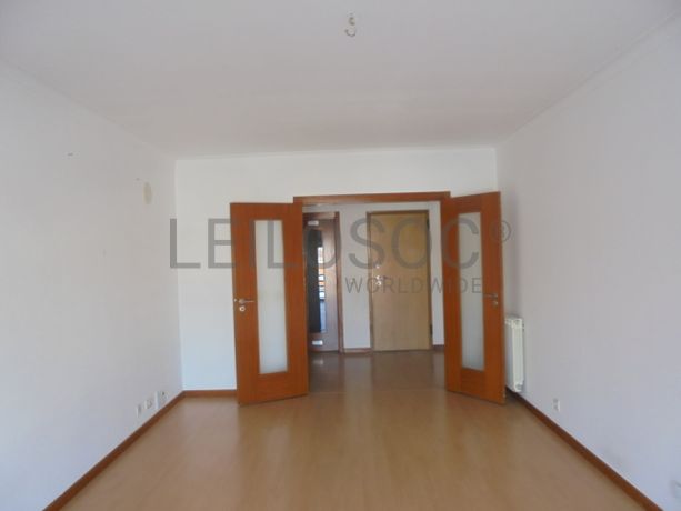 Apartamento T2 · Algueirão Mem Martins, Sintra