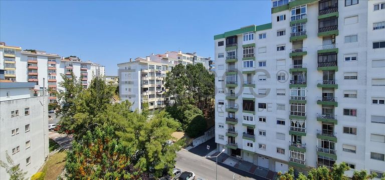 Apartamento T3 · Rio de Mouro, Sintra