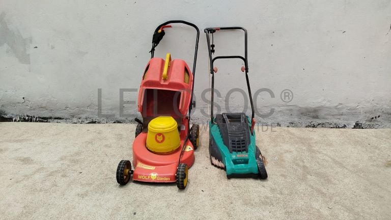 Máquinas de cortar relva