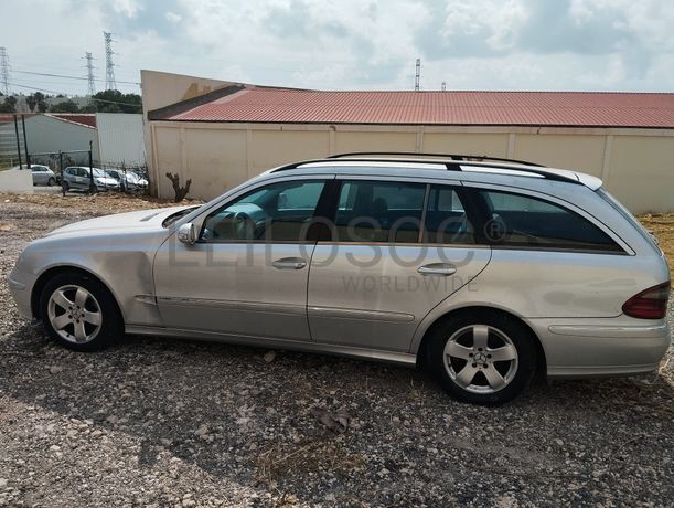 Mercedes-Benz E 270 CDI · Ano 2003