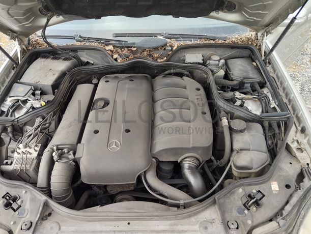 Mercedes-Benz E 270 CDI · Ano 2003
