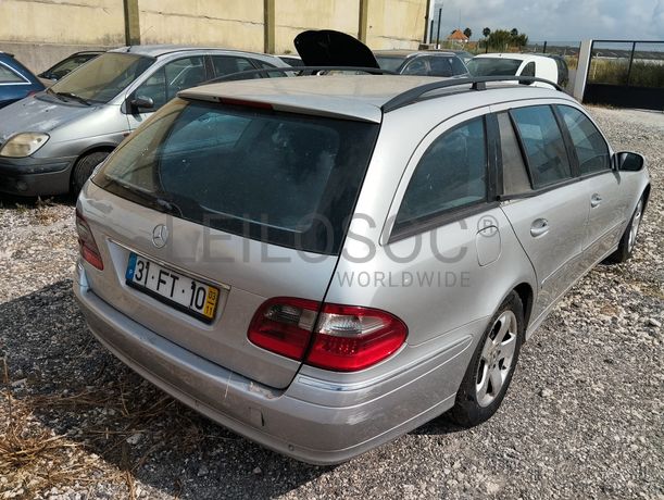 Mercedes-Benz E 270 CDI · Ano 2003