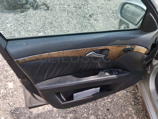 Mercedes-Benz E 270 CDI · Ano 2003