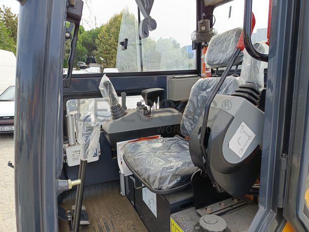 Mini Giratória Infront YFE20 · Ano 2023