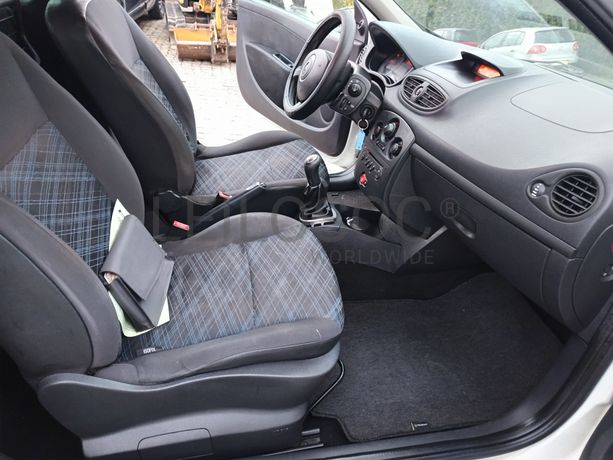 Renault Clio 1.5 DCi · Ano 2008