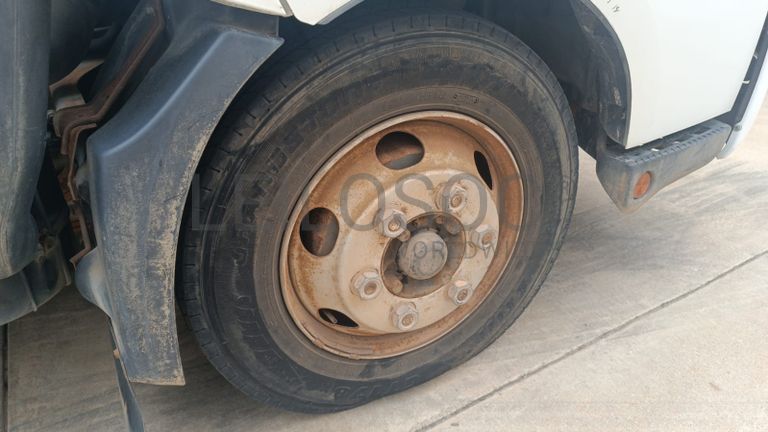 Camião-cisterna Toyota Hino - 2003