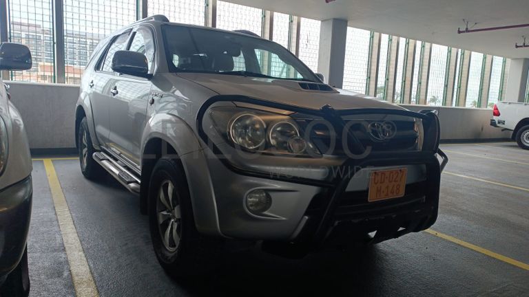 Toyota Fortuner - 2008