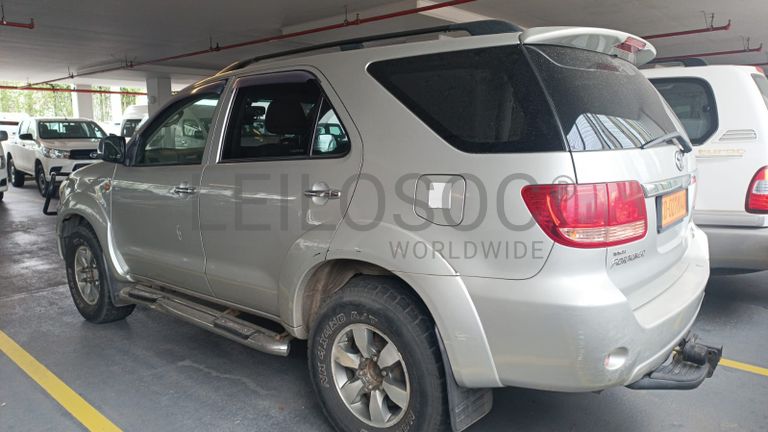 Toyota Fortuner - 2008