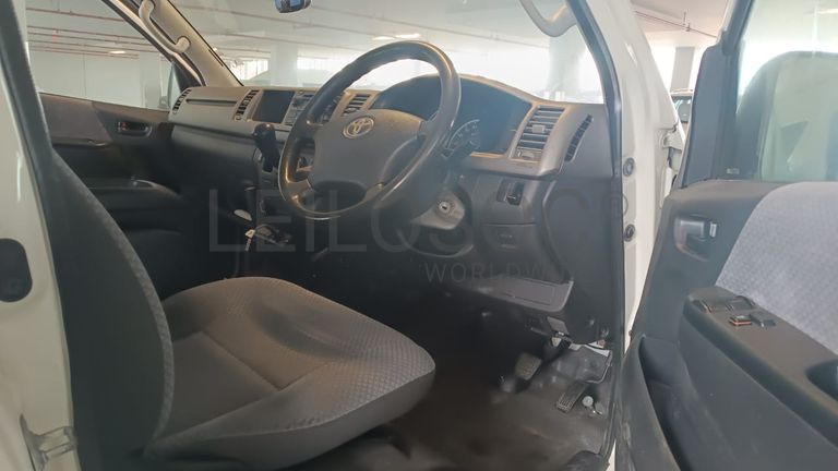 Toyota Quantum - 2010