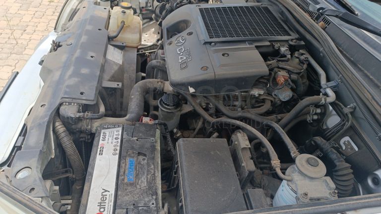 Toyota Ractis - 2012