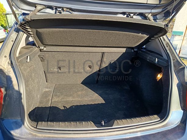 BMW 116d · Ano 2011