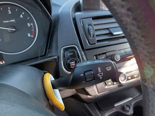 BMW 116d · Ano 2011