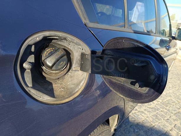 BMW 116d · Ano 2011