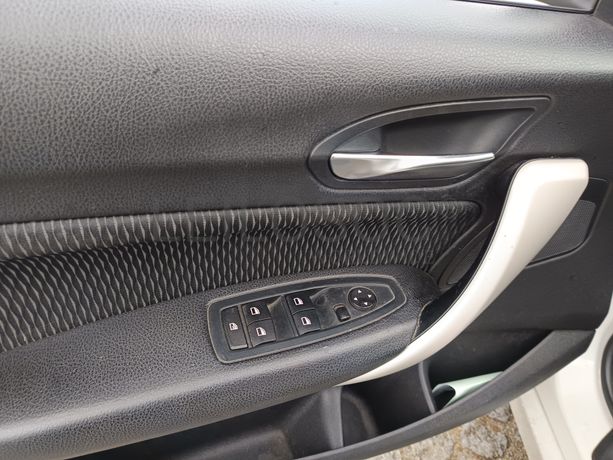 BMW 116d · Ano 2015