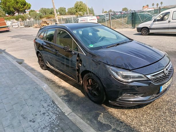 Opel Astra K Sports Tourer · Ano 2017