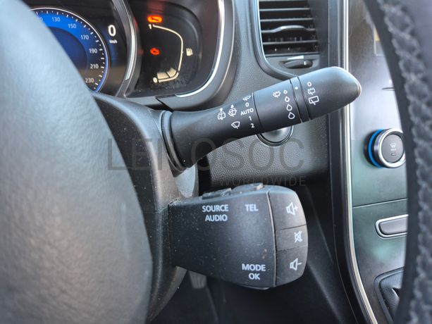 Renault Grand Scénic · Ano 2020