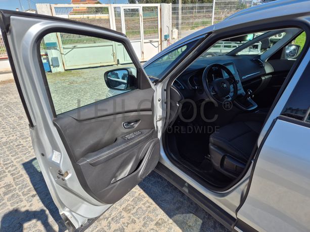 Renault Grand Scénic · Ano 2020