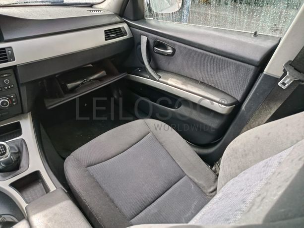 BMW 318 D · Ano 2010